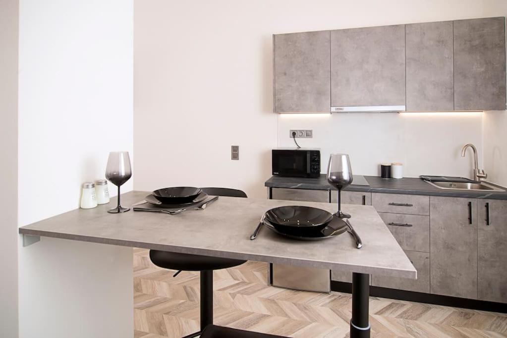 Joy'S Modern-Chic Home Kalamata Eksteriør billede